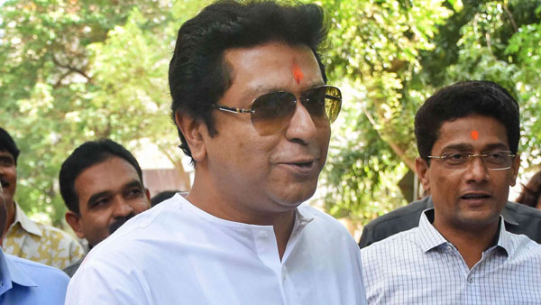 புதிய காரை திறந்து வைத்த அரசியல் கட்சி தலைவர்.. தொண்டர் ஆசையை நிறைவேற்றிய அந்த தலைவர் யார் தெரியுமா?