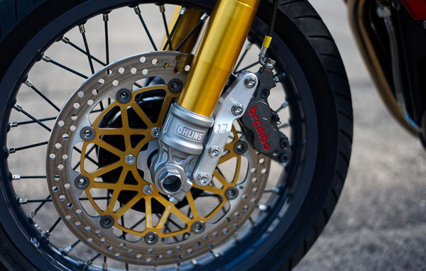 54 ஆண்டுகளுக்கு பைக் பந்தயத்தில் களமிறங்கியது ராயல் என்ஃபீல்டு!