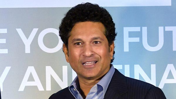 செகண்ட் ஹேண்ட் மார்க்கெட்டில் விற்பனைக்கு வந்த சச்சின் டெண்டுல்கரின் கார்... நீங்களும் கூட வாங்கலாம்