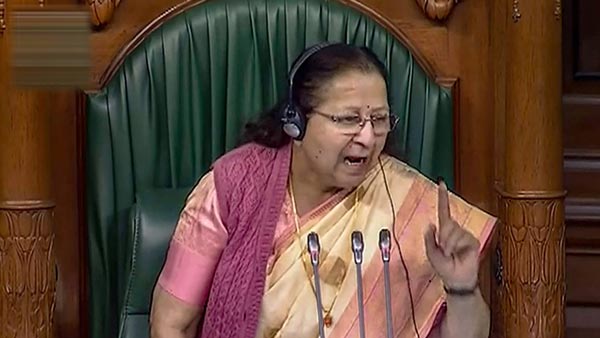 மக்கள் வரி பணத்தில் வாங்கப்பட்ட விலையுயர்ந்த சொகுசு கார்... பயன்பாடின்றி கிடக்கும் அவல நிலை: விலை எவ்வளவு தெரியுமா?