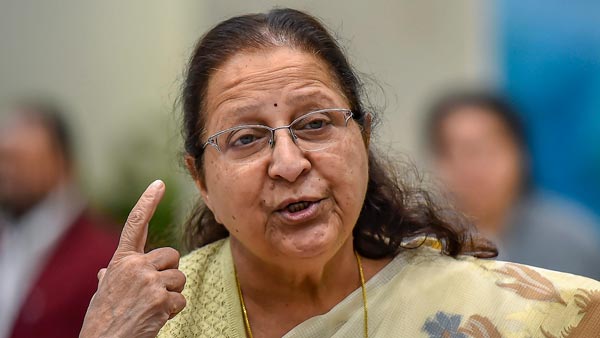 மக்கள் வரி பணத்தில் வாங்கப்பட்ட விலையுயர்ந்த சொகுசு கார்... பயன்பாடின்றி கிடக்கும் அவல நிலை: விலை எவ்வளவு தெரியுமா?