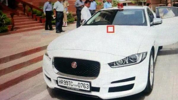 மக்கள் வரி பணத்தில் வாங்கப்பட்ட விலையுயர்ந்த சொகுசு கார்... பயன்பாடின்றி கிடக்கும் அவல நிலை: விலை எவ்வளவு தெரியுமா?