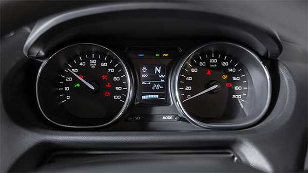 நியூ 2020 டாடா டிகோர் இந்திய சாலையில் சோதனை ஓட்டம்... புகைப்படங்களும் வெளியாகின...