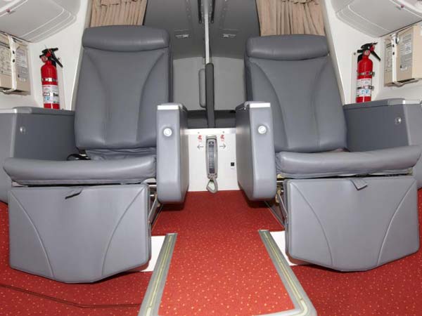 விமானங்களில் இருக்கும் இந்த ரகசிய அறை எதற்காக தெரியுமா? இதை உங்களிடம் யாரும் சொல்ல மாட்டாங்க