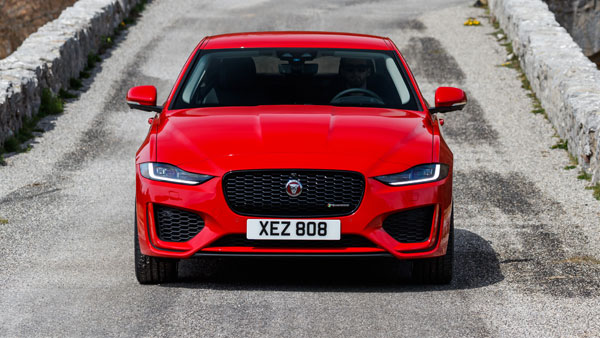 ஜாகுவார் எக்ஸ்இ ஃபேஸ்லிஃப்ட் சொகுசு கார் அறிமுக தேதி விபரம்!