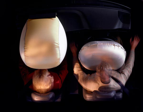 மோசமான சாலைகளிலும் ஓட்டி செல்ல ஏற்ற செடான் வாகனங்கள் இதோ...