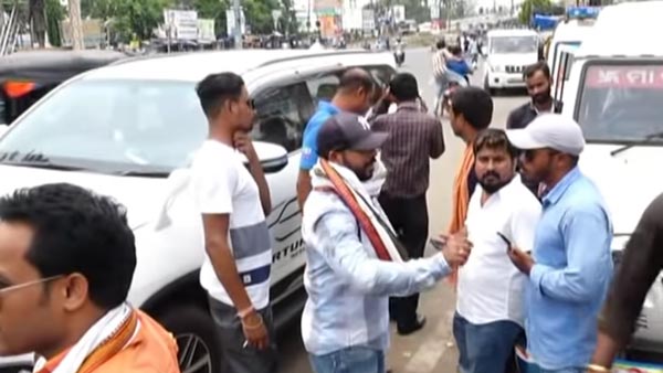 புதிய டொயோட்டா காரில் ஏகப்பட்ட பழுது... கோபத்தில் உரிமையாளர் என்ன செய்தார் தெரியுமா? இது வேற லெவல்