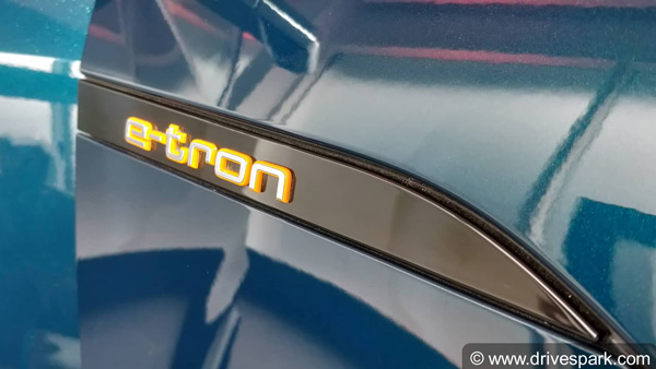 மேம்படுத்தப்பட்ட அம்சங்களுடன் ஆடி இ-ட்ரான் எலெக்ட்ரிக் கார்!