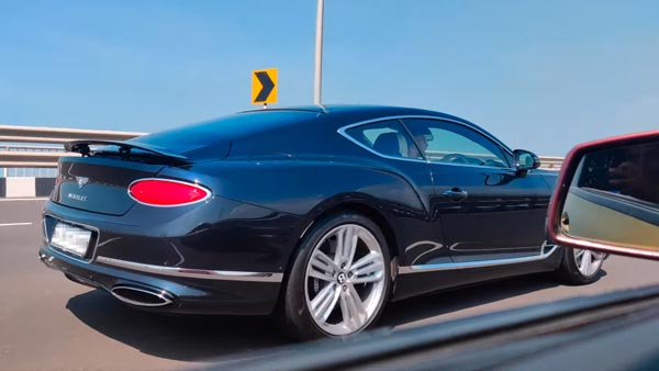 தானாக நடு ரோட்டில் நின்ற பல கோடி விலையுள்ள பென்ட்லீ... சொகுசு வசதிக்கு ஆசைப்பட்ட செல்வந்தர்கள் கடும் அவதி...!