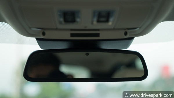 கார் வாங்கும் போது இவைகளால் நீங்கள் ஏமாற்றப்படலாம் ஜாக்கிரதை..!!