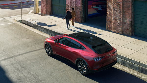 ஃபோர்டு மஸ்டாங் மேக்-இ எலெக்ட்ரிக் கார் இந்திய அறிமுக விபரம்!