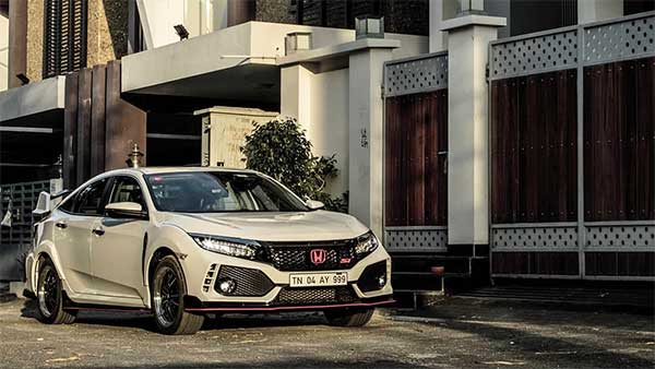 ஆஹா... ஹோண்டா சிவிக் காரை வேற லெவலுக்கு மாற்றி அசத்திய சென்னை டாக்டர்!