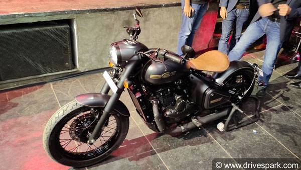 புதிய ஜாவா பெராக் பைக் விற்பனைக்கு அறிமுகம்: படங்களுடன் தகவல்கள்!