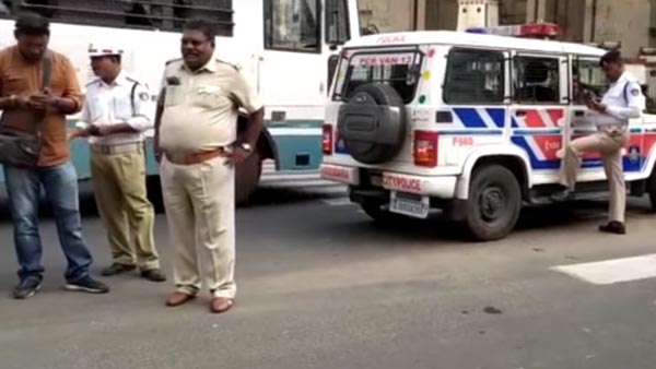 பள்ளிக்கு சென்று கொண்டிருந்த குழந்தைக்கு அபராதம்... போலீஸை அலற விட்ட தந்தை... என்ன செய்தார் தெரியுமா