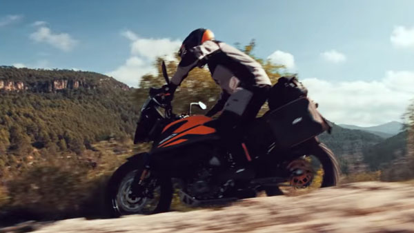 ஆஃப்ரோடு சாகசங்களில் அசத்தும் புதிய கேடிஎம் 390 அட்வென்ச்சர் பைக் - வீடியோ வெளியீடு