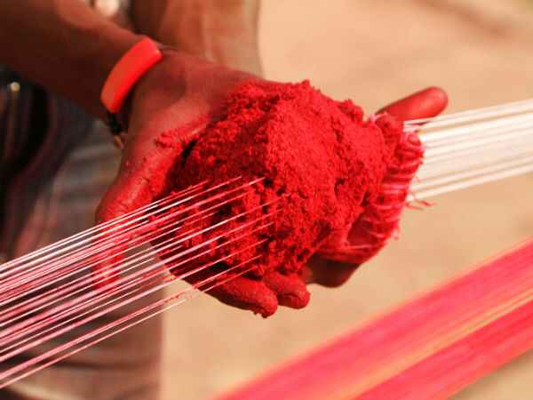 சென்னையில் பைக்கில் செல்பவர்களுக்கு மாஞ்சா நூல் வடிவில் வரும் எமன்... இதற்கு முடிவே கிடையாதா?