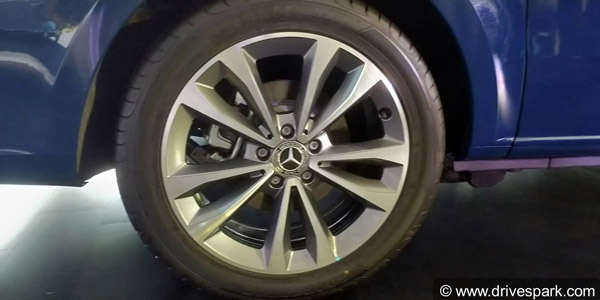 மெர்சிடிஸ் பென்ஸ் வி க்ளாஸ் எலைட் மாடல் இந்தியாவில் விற்பனைக்கு அறிமுகம்!