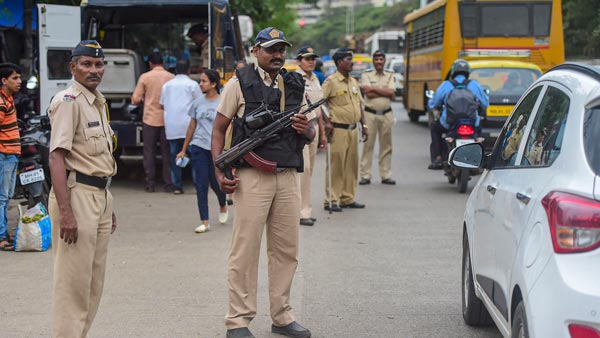 அபராதம் செலுத்தவில்லை எனில் சிறை... மும்பை போலீசார் கொண்டு வரவுள்ள புதிய சட்டம்...