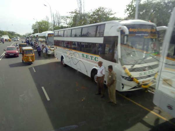 தமிழக அரசு பஸ்கள் அதிரடியாக மாறுகின்றன.. டிரைவர், கண்டக்டர்களுக்கு சூப்பர் உத்தரவு தமிழக அரசு பஸ்கள் அதிரடியாக மாறுகின்றன.. டிரைவர், கண்டக்டர்களுக்கு சூப்பர் உத்தரவு
