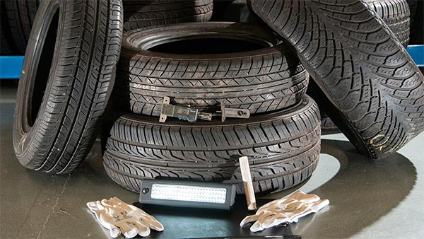 ட்யூப் டயர் பொருத்தப்பட்ட வாகனத்தில் ட்யூப்லெஸ் டயர் மாற்றலாமா? 