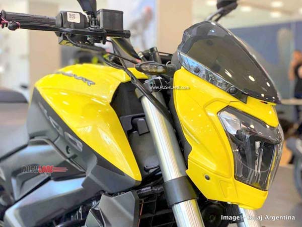 மஞ்சள் நிற தேனியாக மாறிய பஜாஜ் டோமினார் 400... காட்சிக்குள்ளாகியது 2020ம் ஆண்டிற்கான மாடல்...