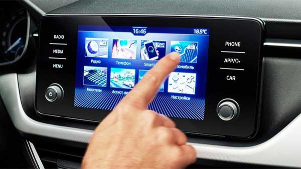 புதிய ஸ்கோடா ரேபிட் கார் குறித்து இந்தியர்களுக்கு பெரும் ஏமாற்றம்