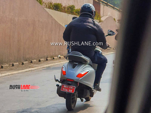 பஜாஜ் சேத்தக் எலக்ட்ரிக் ஸ்கூட்டர் மீண்டும் சோதனை ஓட்டம்...