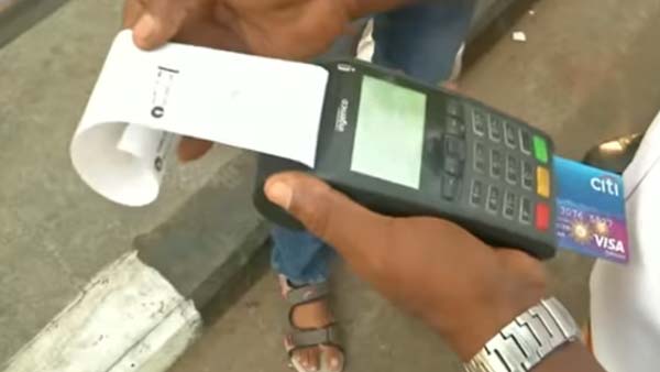 தமிழக போலீசார் செய்த தில்லாலங்கடி வேலை வெளிச்சத்திற்கு வந்தது... என்னவென்று தெரிந்தால் கோவப்படுவீங்க