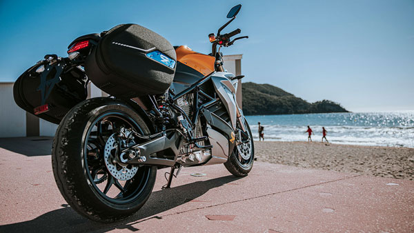 இந்தியர்களின் கைகளுக்கு சவால் கொடுக்க வரும் இத்தாலி எலெக்ட்ரிக் சூப்பர் பைக்குகள்!