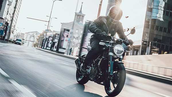 ஹஸ்க்வர்னா பைக்குகளுக்கான மாற்றம் காணும் கேடிஎம் ஷோரூம்கள்