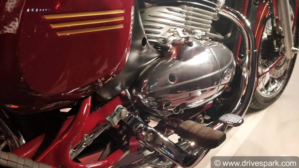 புக்கிங் செய்த 10 நாட்களில் பைக் டெலிவிரியா? - பதறிப் போய் ஜாவா அளித்த விளக்கம்!