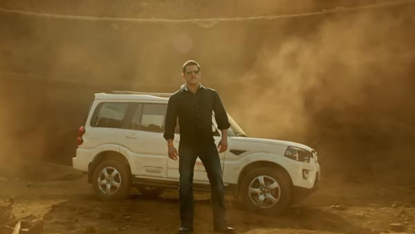 டீசரில் பிரபல ஹீரோவைவிட அதிக மாஸ் காட்டும் கார்... எந்த கார் தெரியுமா..?