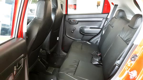 சிவப்பு & கருப்பு நிறத்தில் மாருதி எஸ்-பிரெஸ்ஸோ... வீடியோவும் வெளியீடு சிவப்பு & கருப்பு நிறத்தில் மாருதி எஸ்-பிரெஸ்ஸோ... வீடியோவும் வெளியீடு