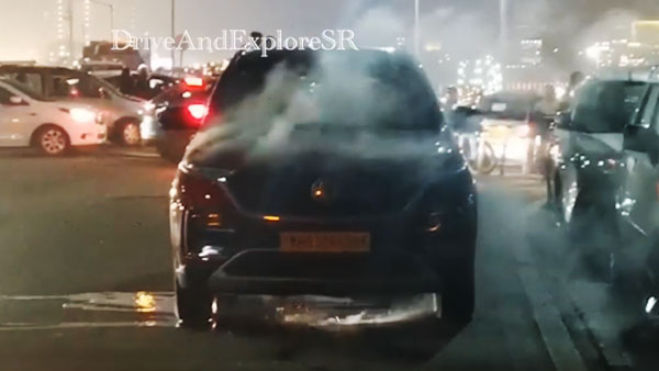 கழுதை முரண்பாடை அடுத்து நடு ரோட்டில் தானாக தீ பிடித்த புத்தம் புதிய கார்... வீடியோ..!