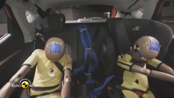 ஹூண்டாய் கோனா எலெக்ட்ரிக் காருக்கும் எம்ஜி இசட்எஸ் காருக்கும் இந்த விஷயத்திலும் கடும் போட்டி!