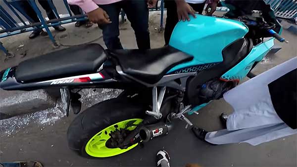 சிட்டாக பறந்த சூப்பர் பைக்... பொறி வைத்து பிடித்த போலீஸ்... இருசக்கர வாகன ஓட்டி சிக்கியதன் பின்னணி...!