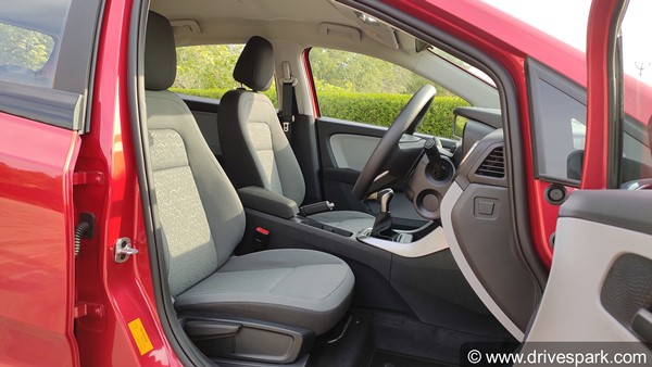 மாருதி பலேனோ என்ன ஆகப்போகுதோ? செக் வைக்க வருகிறது டாடா அல்ட்ராஸ்... ஃபர்ஸ்ட் டிரைவ் ரிவியூ!!