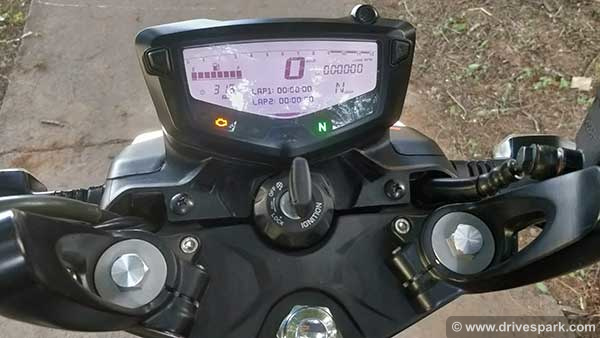 எப்படி இருக்கிறது டிவிஎஸ் அப்பாச்சி ஆர்டிஆர் 200 4வி பிஎஸ்-6? ஃபர்ஸ்ட் ரைடு ரிவியூ!!