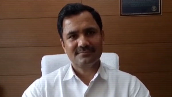 காரை கழுவ குடிநீரை பயன்படுத்திய பிரபல கிரிக்கெட் வீரர்: பாரபட்சமின்றி அபராதம் விதித்த அதிகாரிகள்... காரை கழுவ குடிநீரை பயன்படுத்திய பிரபல கிரிக்கெட் வீரர்: பாரபட்சமின்றி அபராதம் விதித்த அதிகாரிகள்...