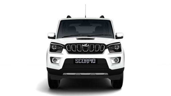 தடைசெய்யப்பட்ட கருவிகளால் போலீஸாரை அச்சுறுத்திய எம்பி-யின் கார்... அசராமல் ஆப்பு அடித்த போலீஸ்..!