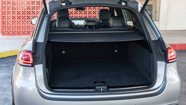 இந்த மாத இறுதியில் இந்திய வாடிக்கையாளர்களை பிரமிப்பூட்ட வருகிறது 2020 மெர்சிடிஸ்-பென்ஸ் ஜிஎல்இ... 