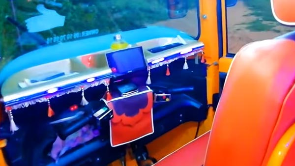 கலையில் சிறந்தவர்கள் தமிழர்கள்.. இதோ அதிநவீன காராக மாறிய சொகுசு ஆட்டோ... தஞ்சை இளைஞரின் அசாத்திய திறன்..!