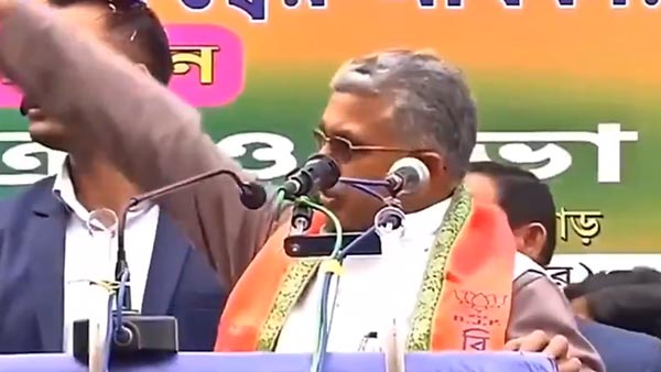 ஆம்புலன்ஸுக்கு வழி விட மறுத்த பாஜக தலைவர்... மம்தா பானர்ஜி மீது குற்றச்சாட்டு... அலப்பறையின் உச்சம்...!