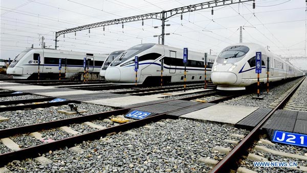 டிரைவரில்லாமல் இயங்கும் உலகின் அதிவேக புல்லட் ரயில் சீனாவில் அறிமுகம்!