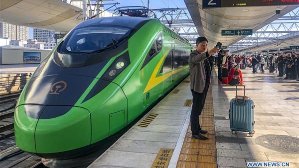 டிரைவரில்லாமல் இயங்கும் உலகின் அதிவேக புல்லட் ரயில் சீனாவில் அறிமுகம்!