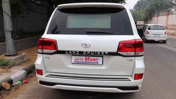 முதல்வரின் புல்லட் புரூஃப் கார் ரகசியங்கள்... ஒவ்வொரு பாதுகாப்பு வசதியும் பிரம்மிப்பா இருக்கு...