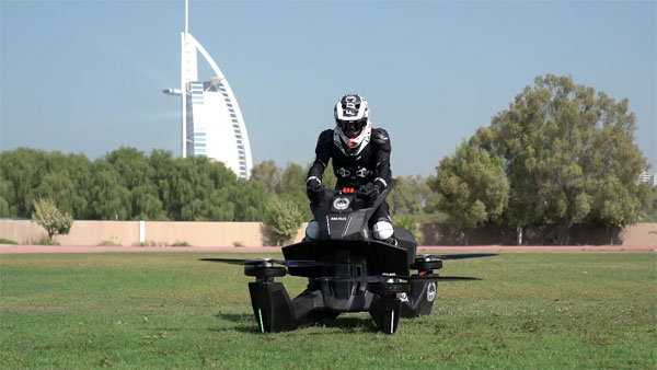 பறக்கும் பைக்கில் கெத்தாக உலா வரும் துபாய் போலீசார்... ஏக்க பெருமூச்சு விடும் நம்ம ஊரு காக்கிகள்... பறக்கும் பைக்கில் கெத்தாக உலா வரும் துபாய் போலீசார்... ஏக்க பெருமூச்சு விடும் நம்ம ஊரு காக்கிகள்...