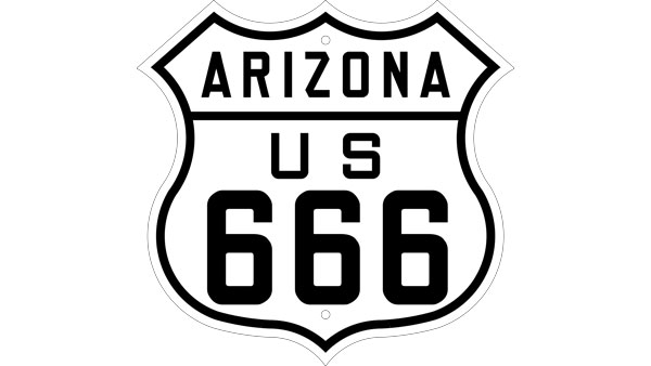 ஆவிகளின் லாரியிடம் தப்பித்தால் அமானுஷ்ய மிருகங்கள் கொல்ல வரும்... நரகத்திற்கு கூட்டி செல்லும் சாலை