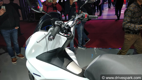 இந்தா வந்துட்டான்ல... சேத்தக் நீ இதோட துவம்சம்டா... அட்டகாசமான ஹோண்டா மின்சார ஸ்கூட்டர் இந்தியாவில்... இந்தா வந்துட்டான்ல... சேத்தக் நீ இதோட துவம்சம்டா... அட்டகாசமான ஹோண்டா மின்சார ஸ்கூட்டர் இந்தியாவில்...