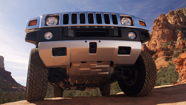 ஆயிரம் குதிரைகள் திறன் - 15,500 என்எம் டார்க்: வியப்பில் ஆழ்த்தும் பவர்ஃபுல் ஹம்மர் மின்சார கார்...